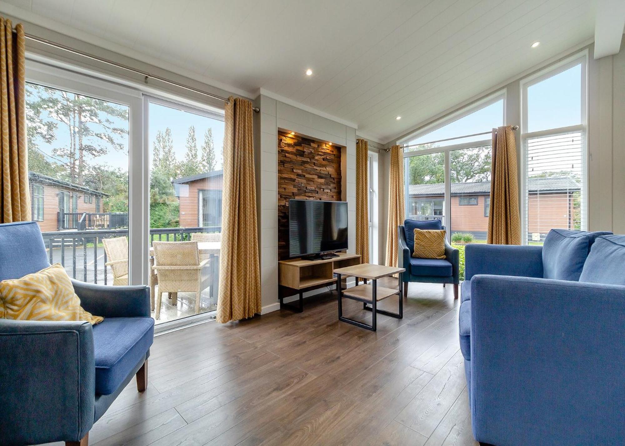 Norfolk Woods Resort And Spa Narborough  Bilik gambar